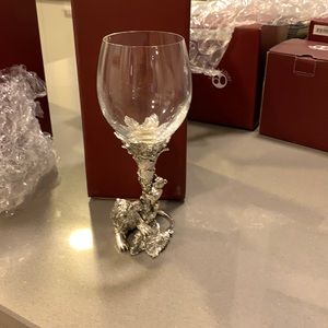 Arthur Court LION PALM WINE GLASS
